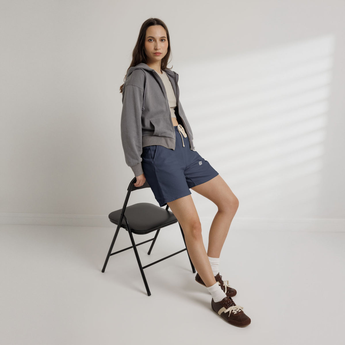 FDT Session Short in Blue Jean, context view on a person (supplier mockup)