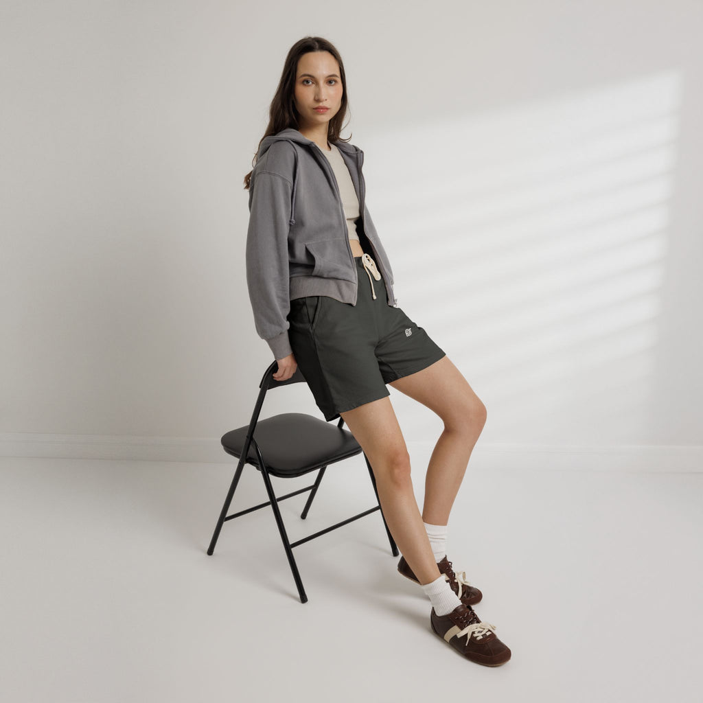 FDT Session Short in Pepper, context view on a person (supplier mockup)